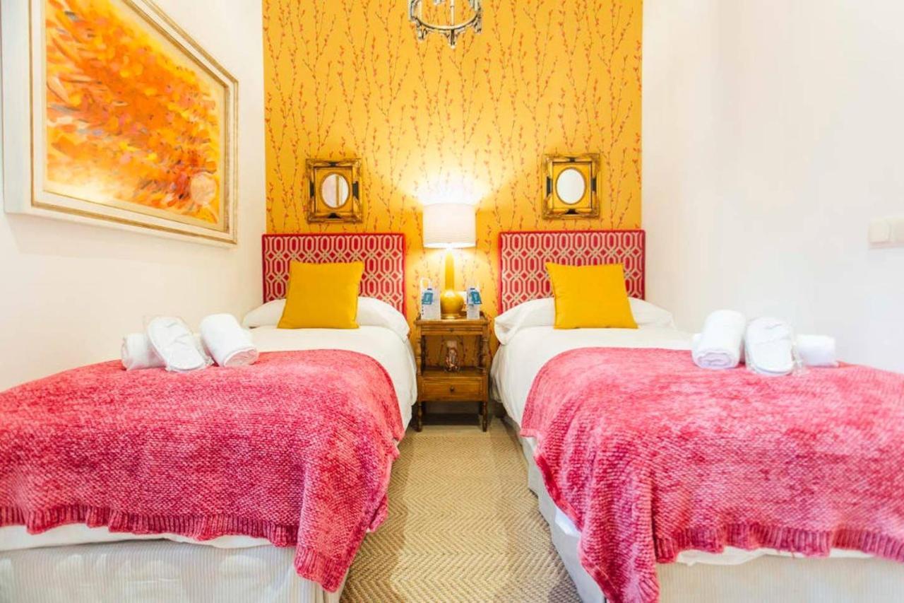 New With Height- 2Bd 1Bth- Pajaritos Apartment Seville Luaran gambar