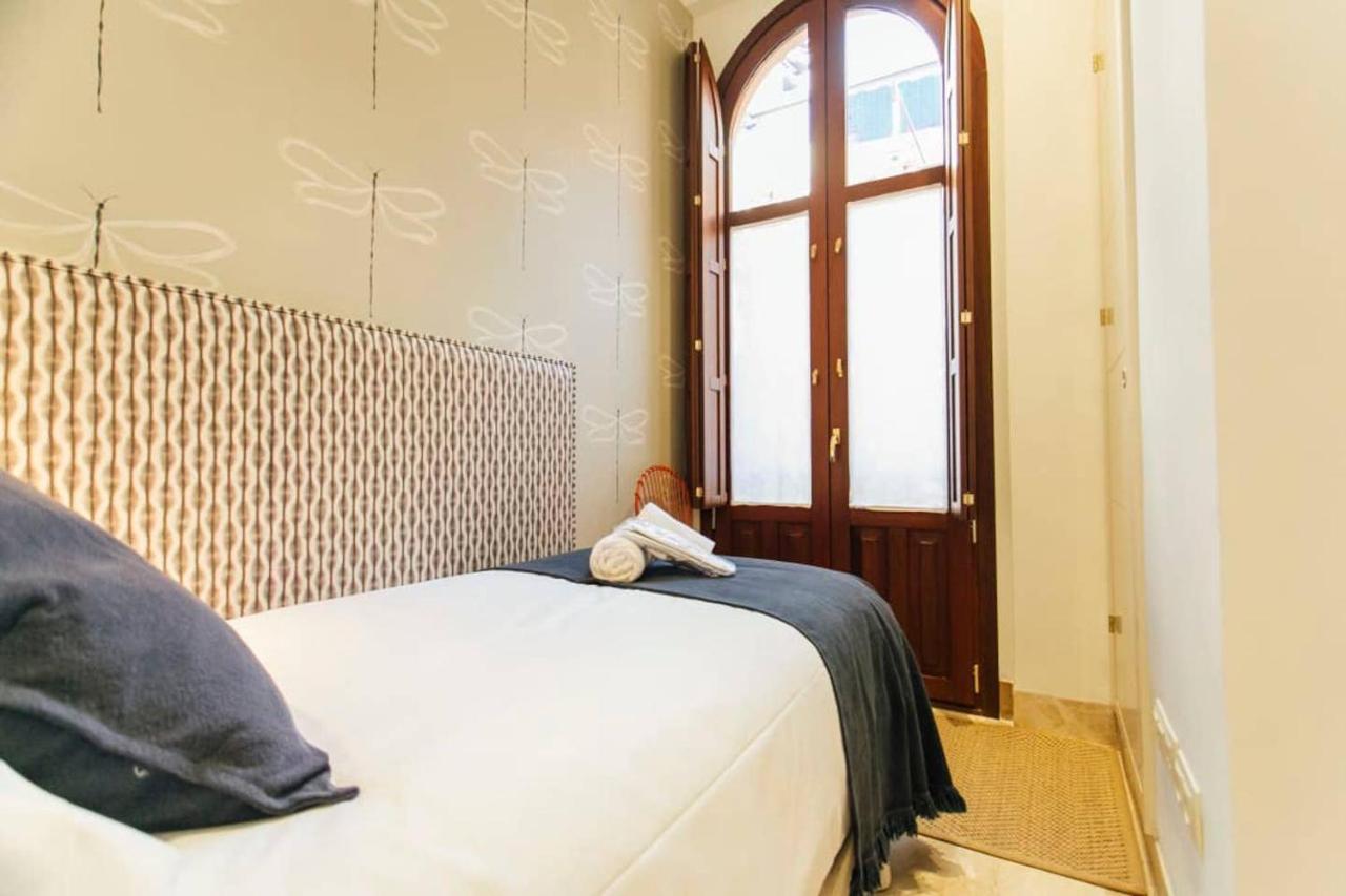 New With Height- 2Bd 1Bth- Pajaritos Apartment Seville Luaran gambar